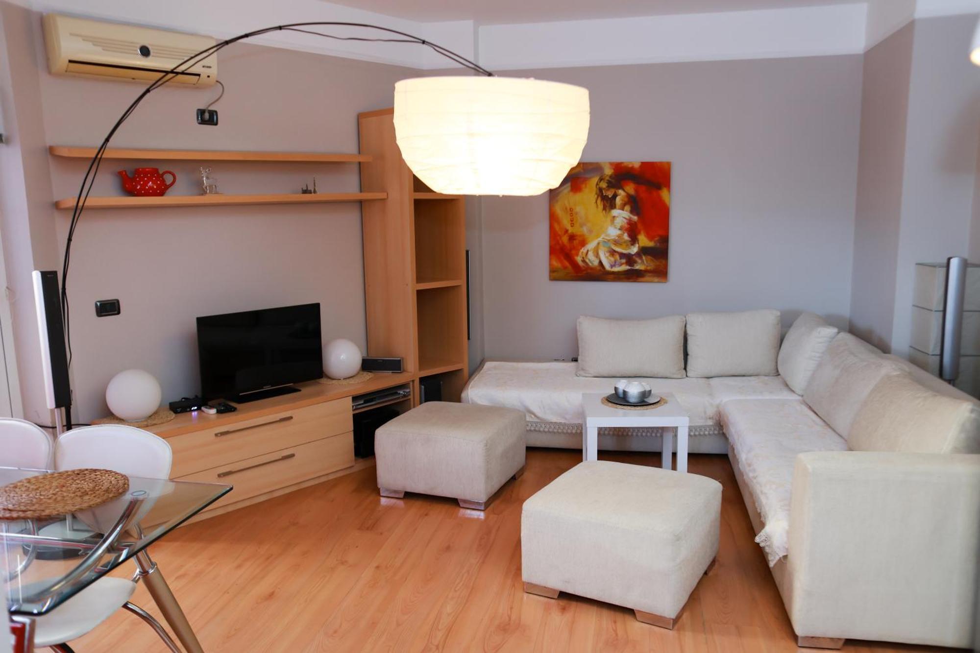 Cherry Apartment Tirana Esterno foto